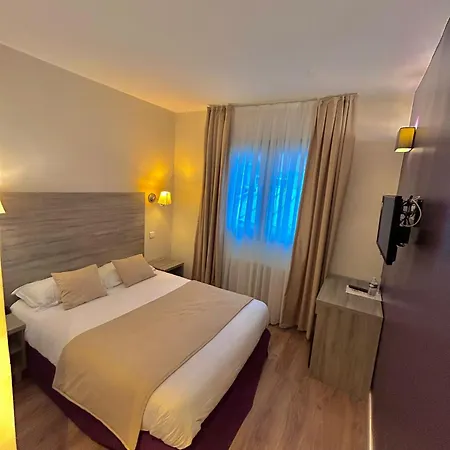 Hotel Etoile Thoiry (Yvelines)