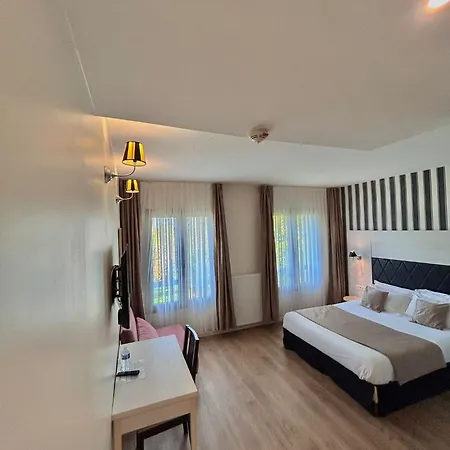 Etoile Hotel Thoiry (Yvelines)