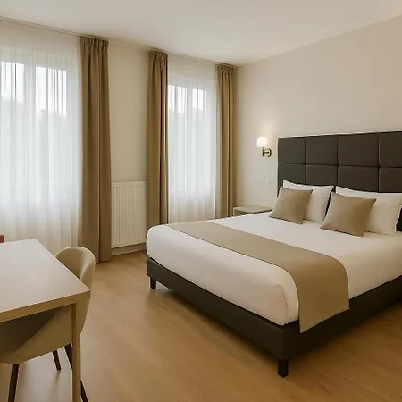 Etoile Hotel Thoiry (Yvelines)